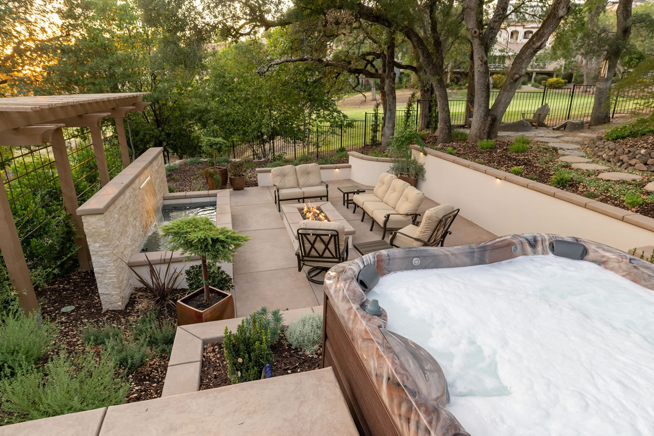 Sacramento Outdoor Living Spaces Designer